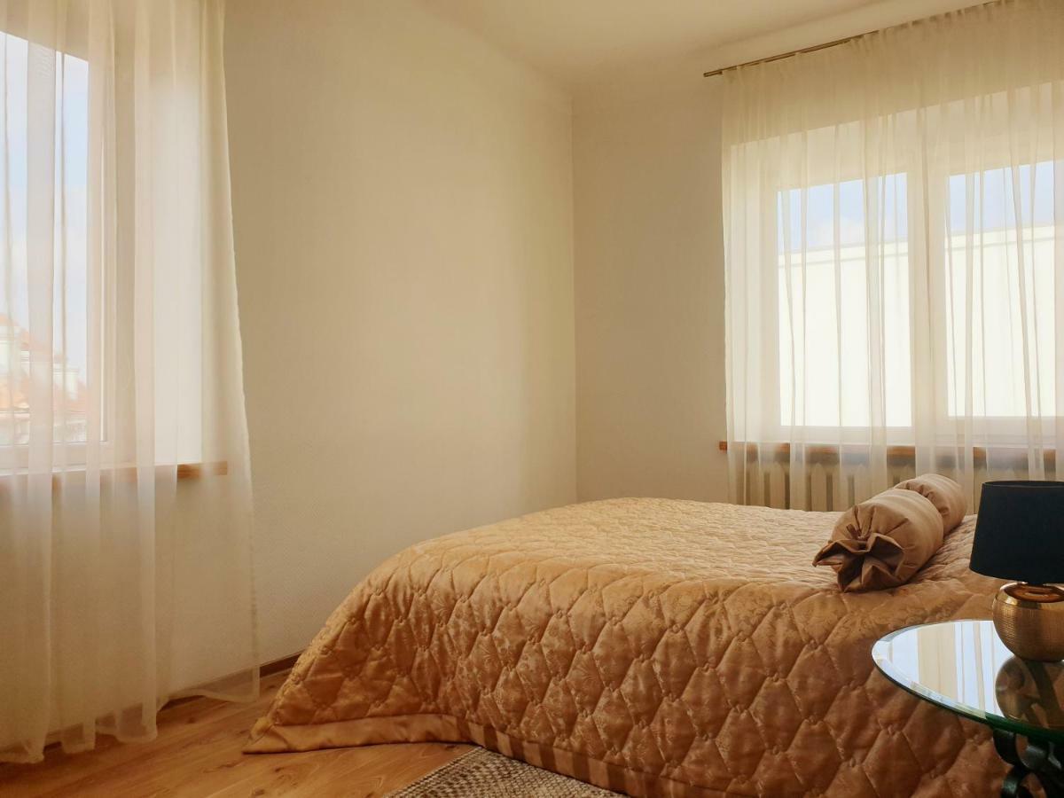 Cozy One Bedroom Apartment In Old Town วิลนีอุส ภายนอก รูปภาพ