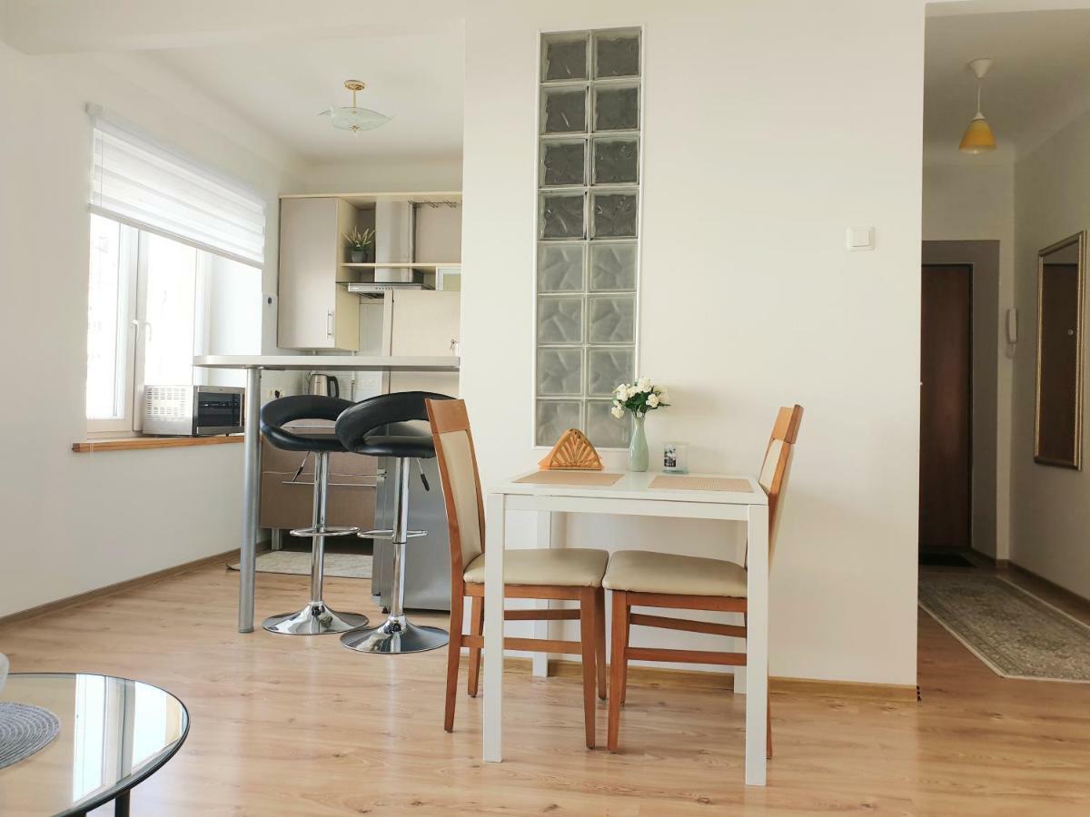 Cozy One Bedroom Apartment In Old Town วิลนีอุส ภายนอก รูปภาพ